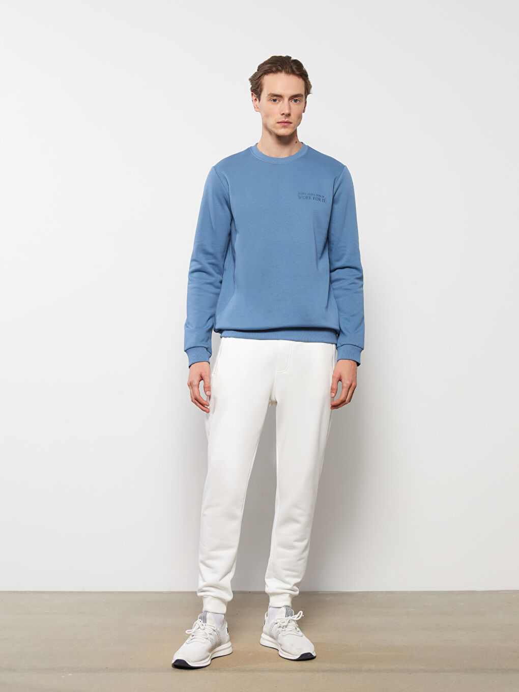 سويت شيرت كم طويل مطبوع بياقة دائرية للرجال-2