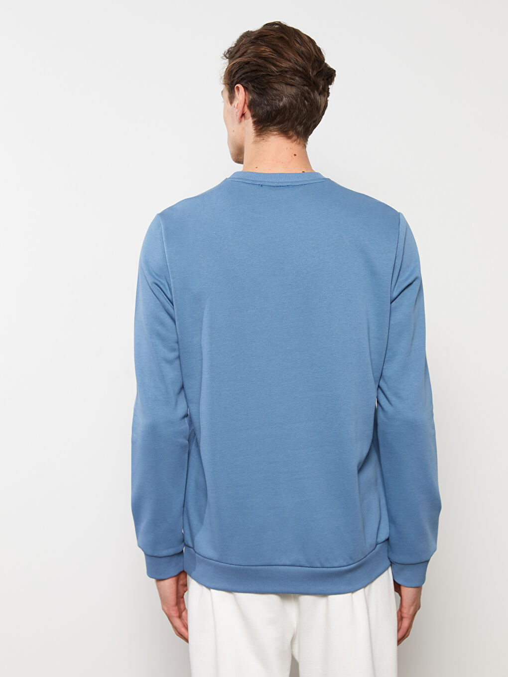 سويت شيرت كم طويل مطبوع بياقة دائرية للرجال-4