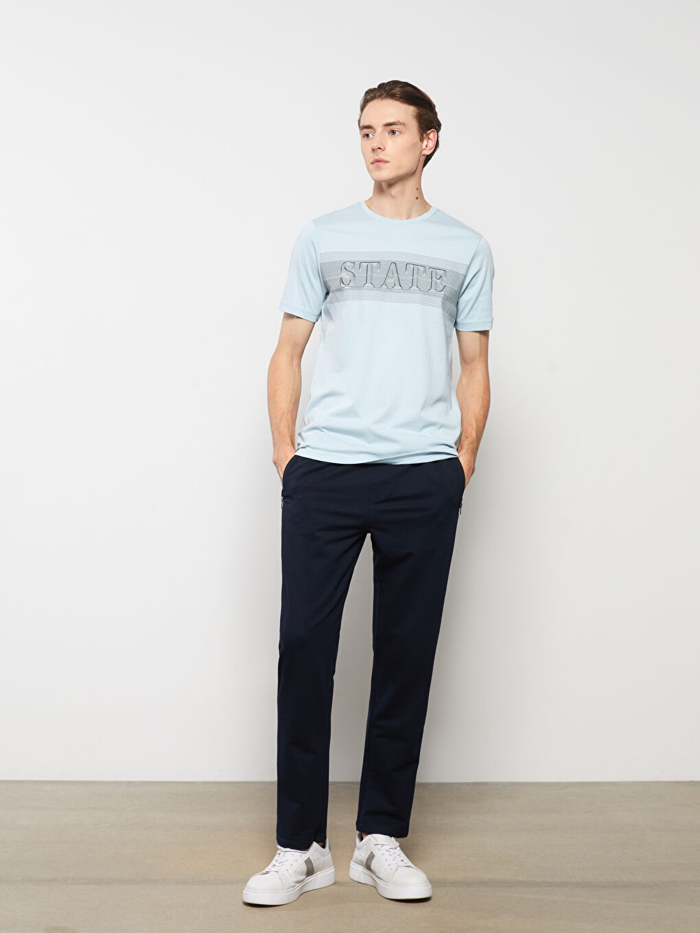 تيشيرت رجالي ياقة دائرية كم قصير مطبوع قطن ممشط-2