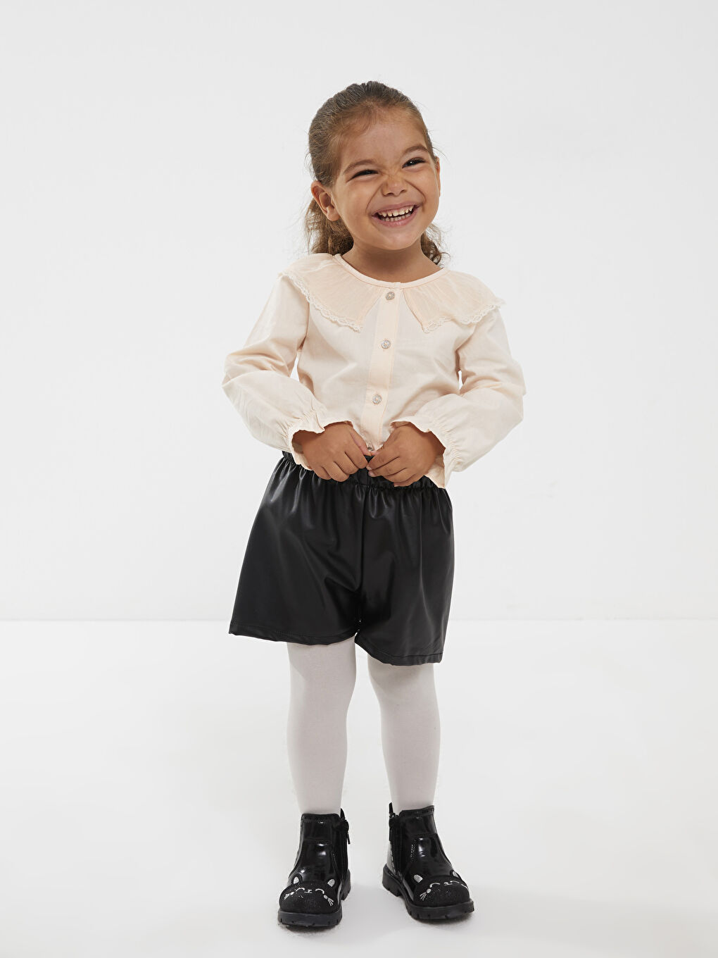 تيشيرت كم طويل بياقة دائرية وشورت للبنات الرضع - طقم من قطعتين