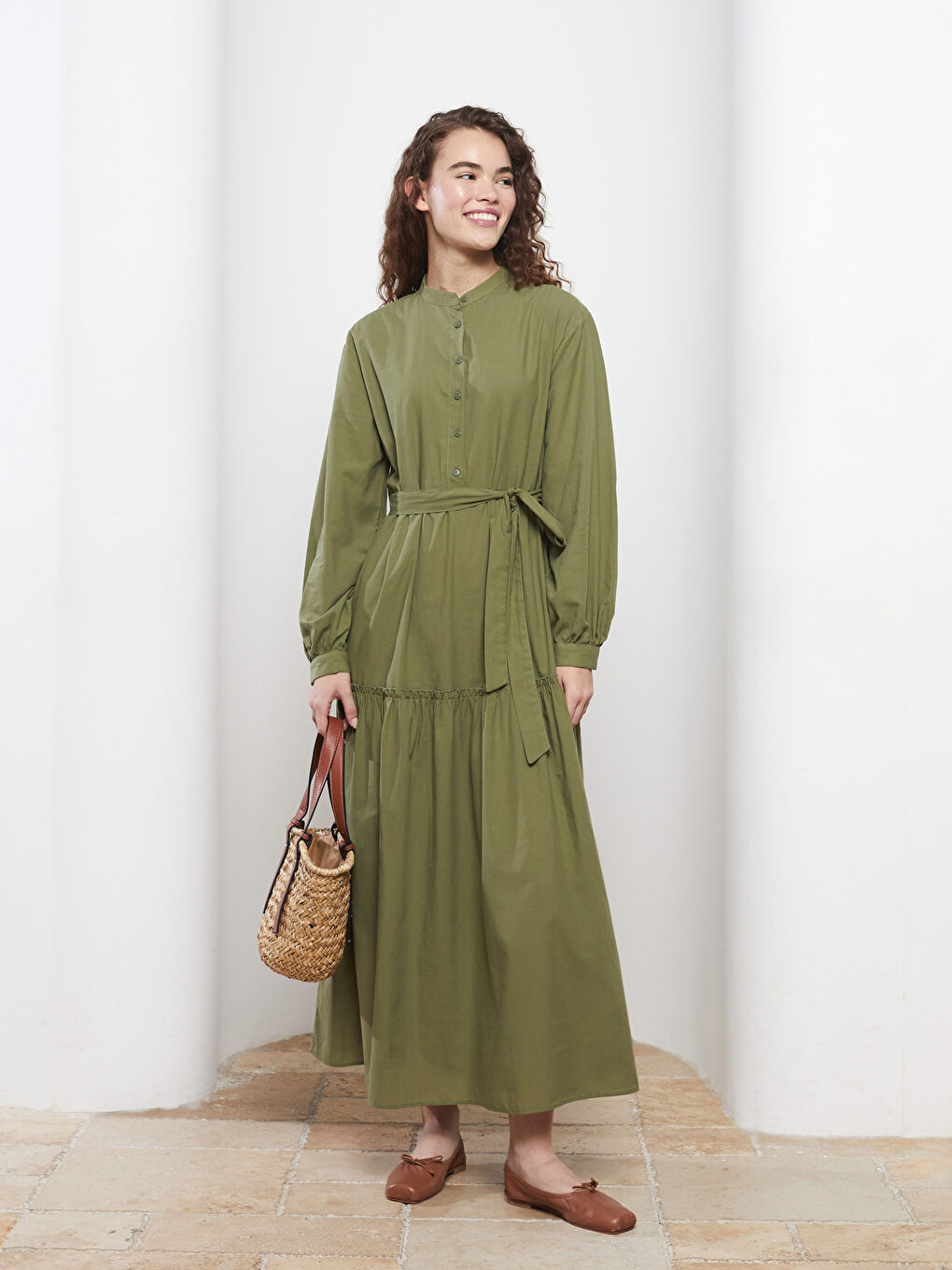 Hakim Yaka Düz Uzun Kollu Poplin Kadın Elbise-1