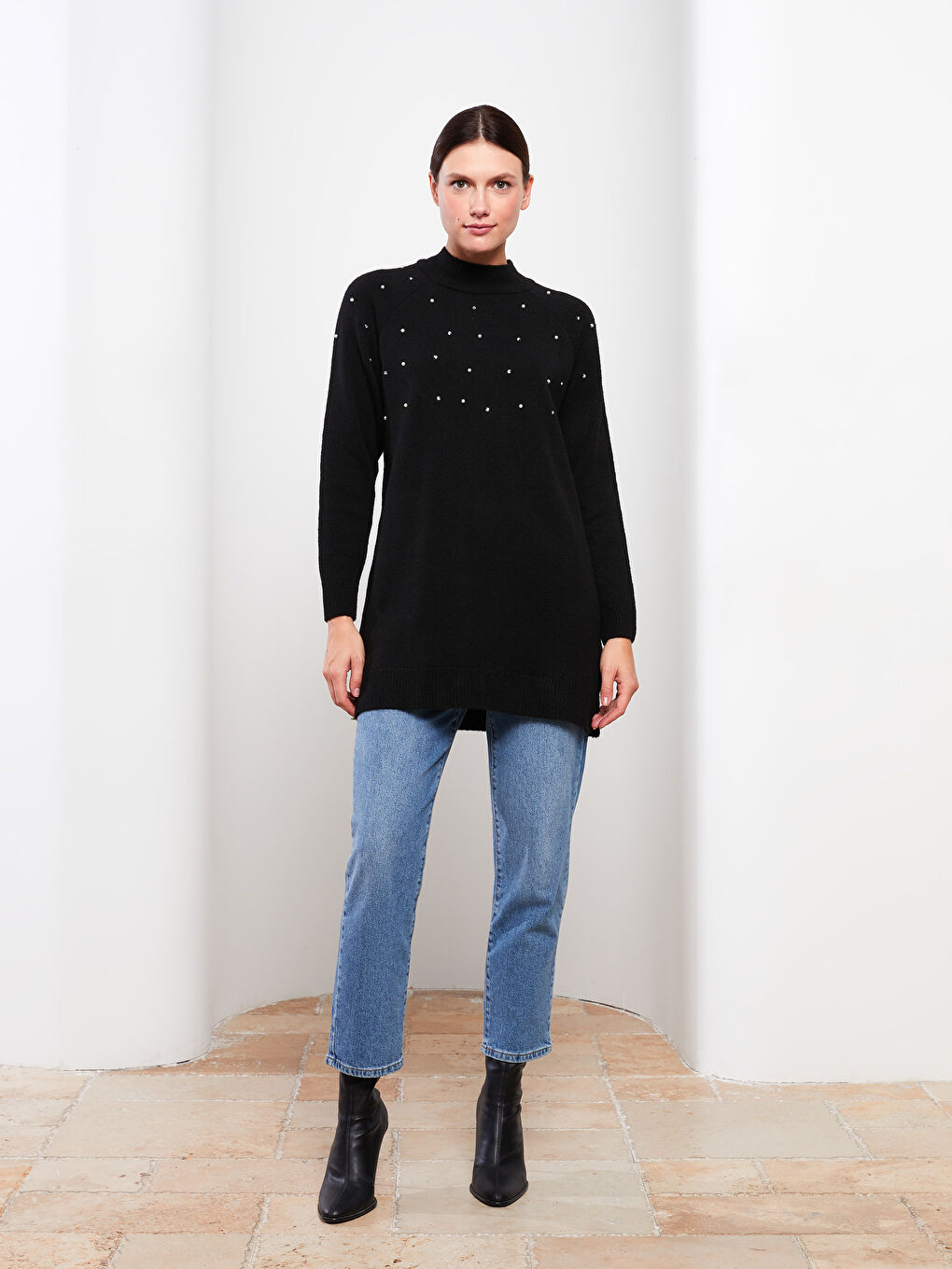 Siyah Dik Yaka Pul Payetli Uzun Kollu Kadın Triko Tunik-5