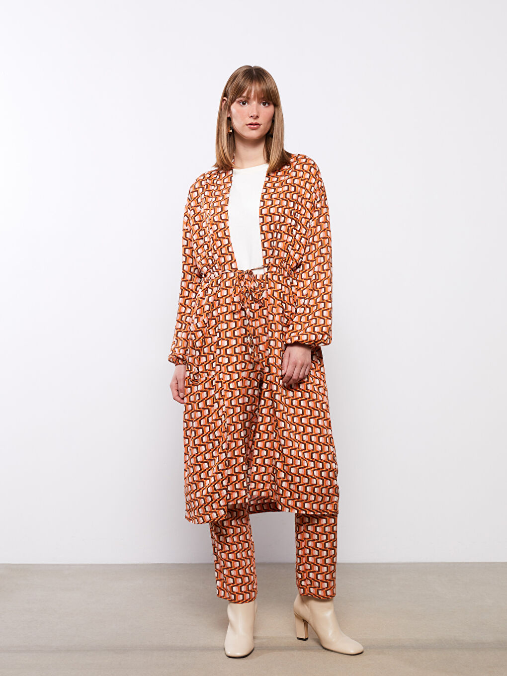 Turuncu Şal Yaka Desenli Uzun Kollu Kadın Kimono-4