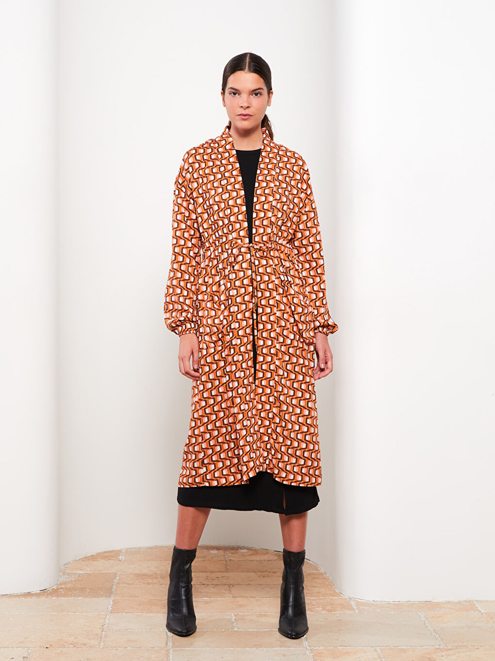 Turuncu Şal Yaka Desenli Uzun Kollu Kadın Kimono-3