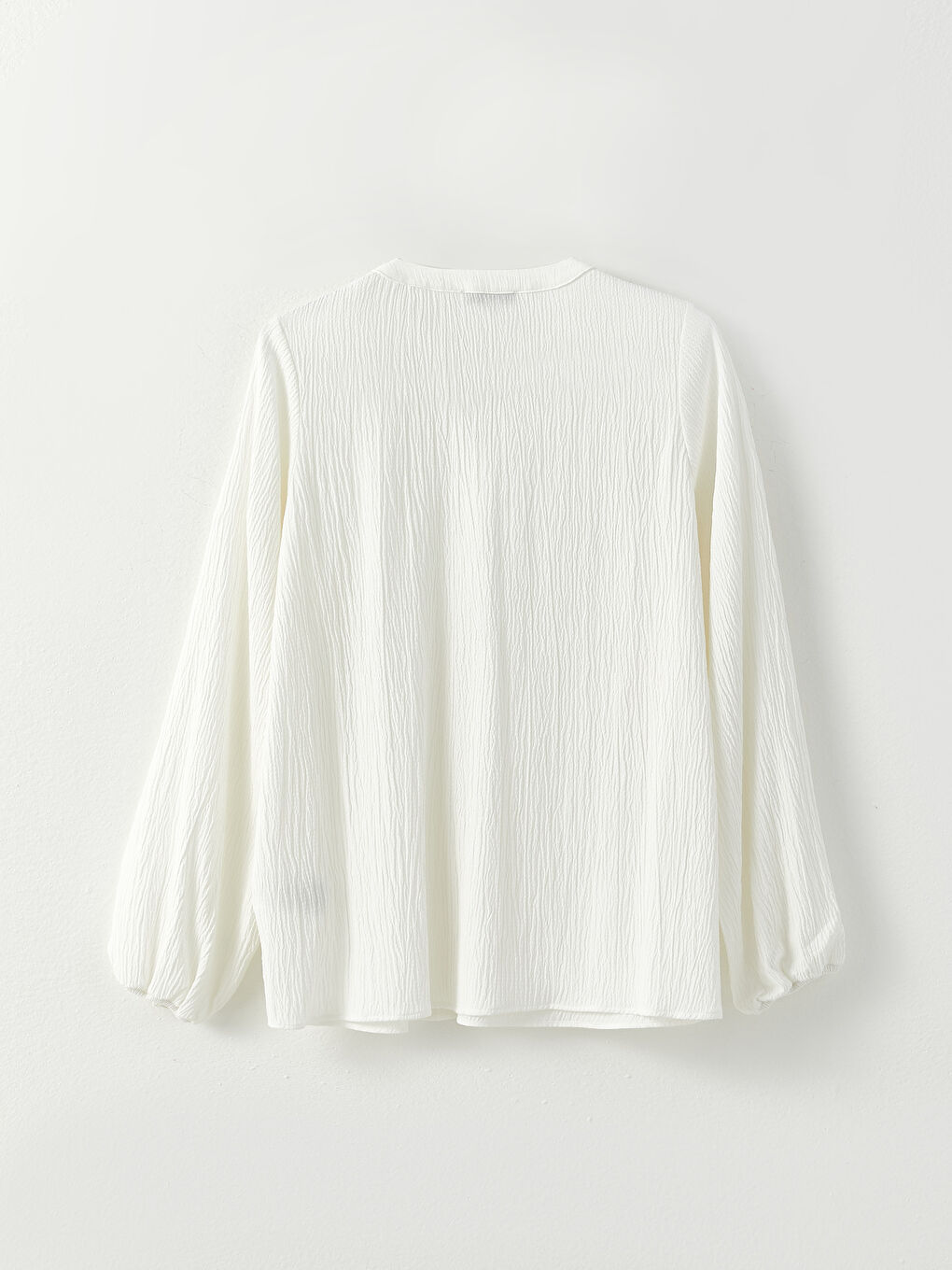 Ekru Kaçık Yaka Düz Uzun Kollu Kadın Bluz-7