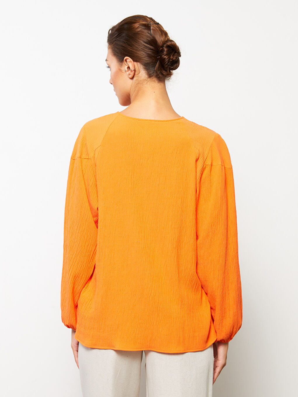 Turuncu Bağlamalı Yaka Düz Uzun Kollu Krep Kadın Bluz-4