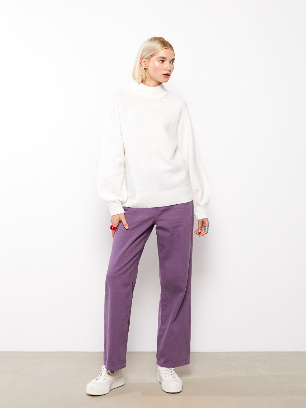 Ekru Yarım Balıkçı Yaka Kendinden Desenli Uzun Kollu Kadın Triko Kazak-2