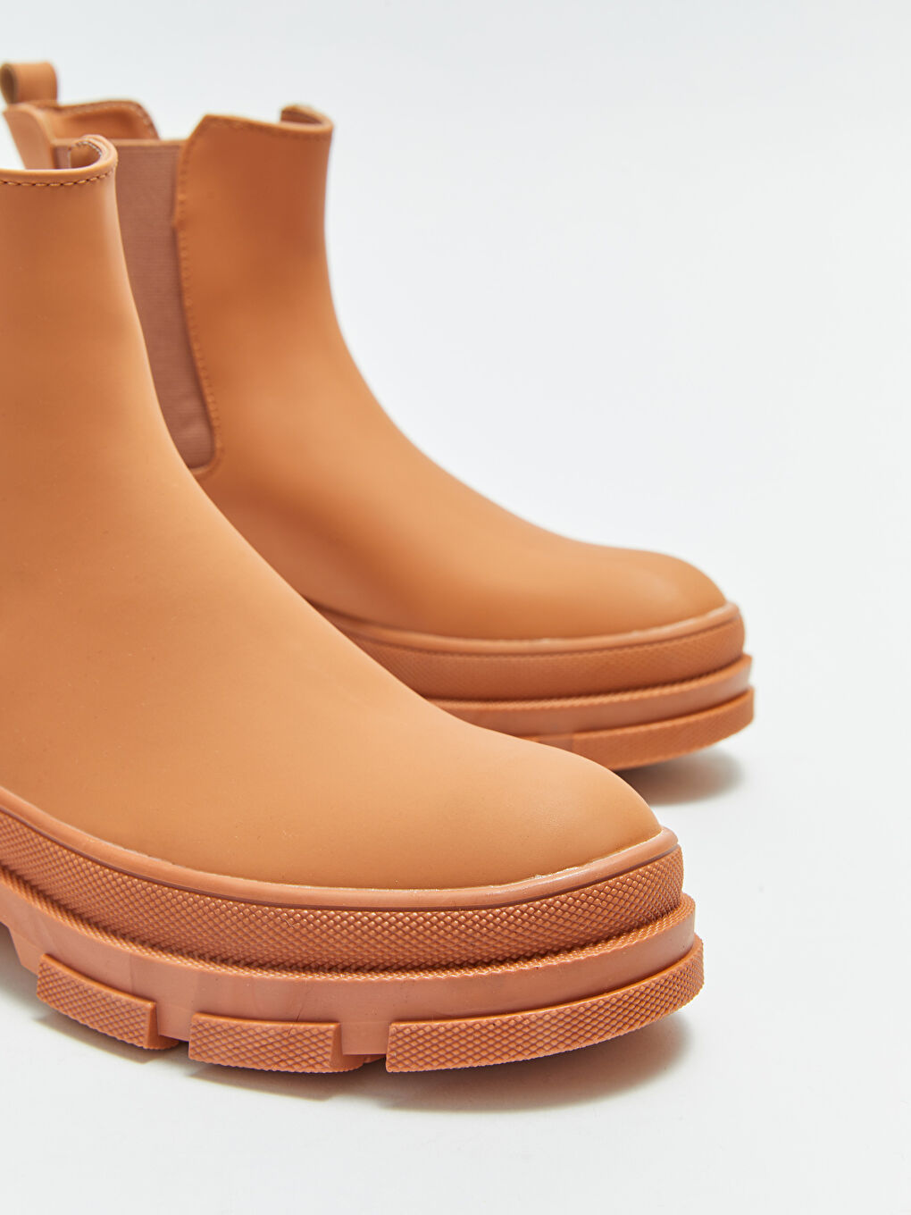 Kahverengi Kalın Tabanlı Yanları Lastikli Kadın Bot-2