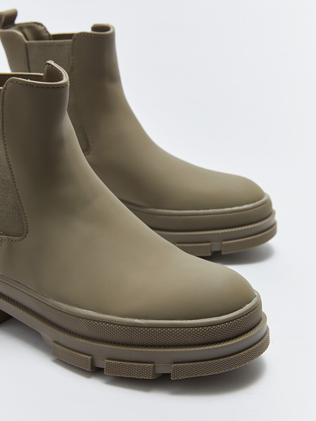 Haki Kalın Tabanlı Yanları Lastikli Kadın Bot-2