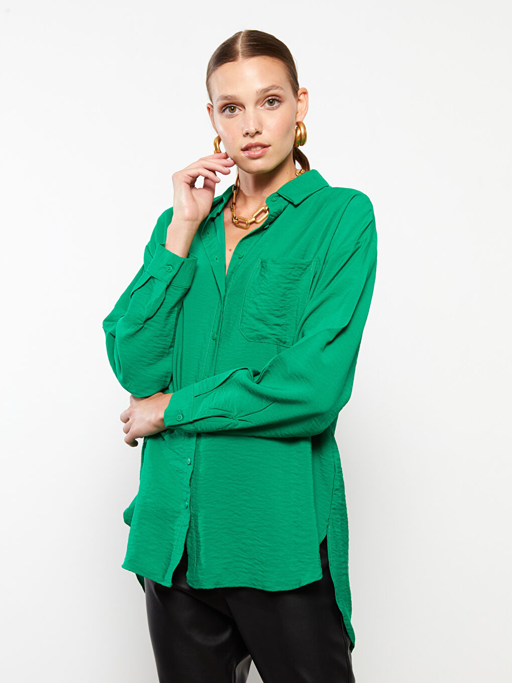 Yeşil Önden Düğme Kapamalı Düz Uzun Kollu Kadın Gömlek-3