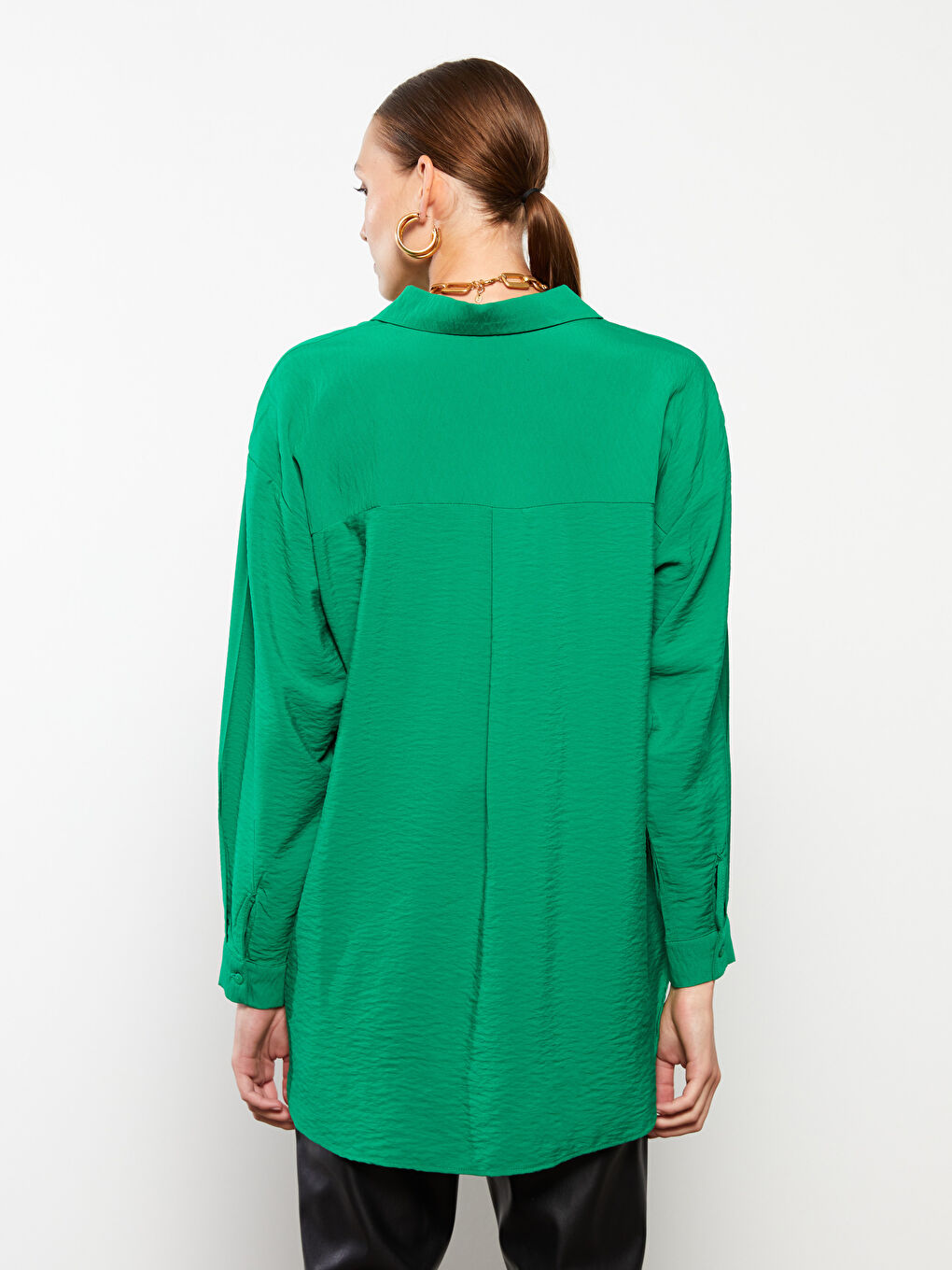 Yeşil Önden Düğme Kapamalı Düz Uzun Kollu Kadın Gömlek-5