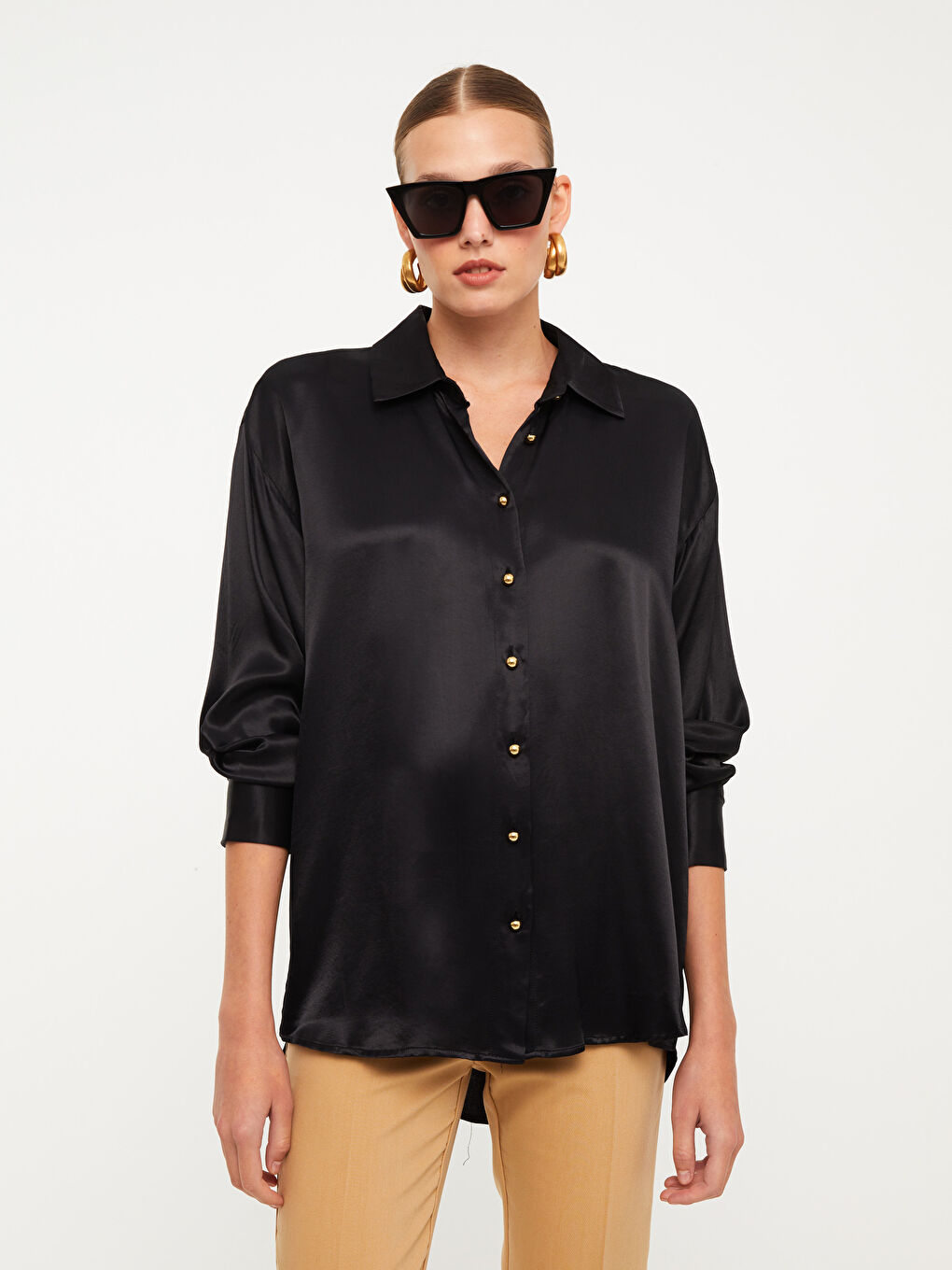 قميص نساء ساتان كم طويل عادي بأزرار-3