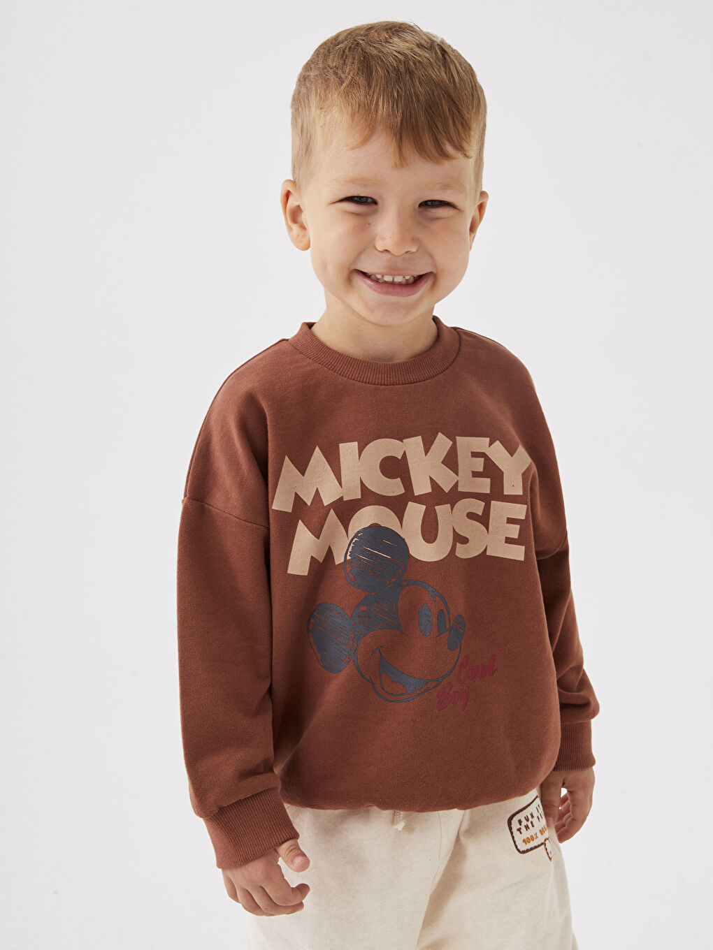 LCW baby Kahverengi Bisiklet Yaka Uzun Kollu Mickey Mouse Baskılı Erkek Bebek Sweatshirt