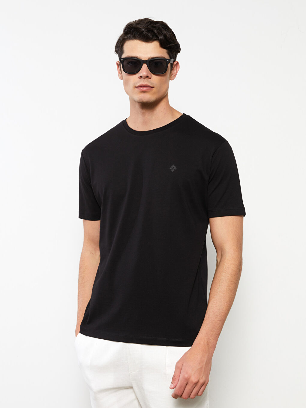 Siyah Bisiklet Yaka Kısa Kollu Pike Erkek Tişört