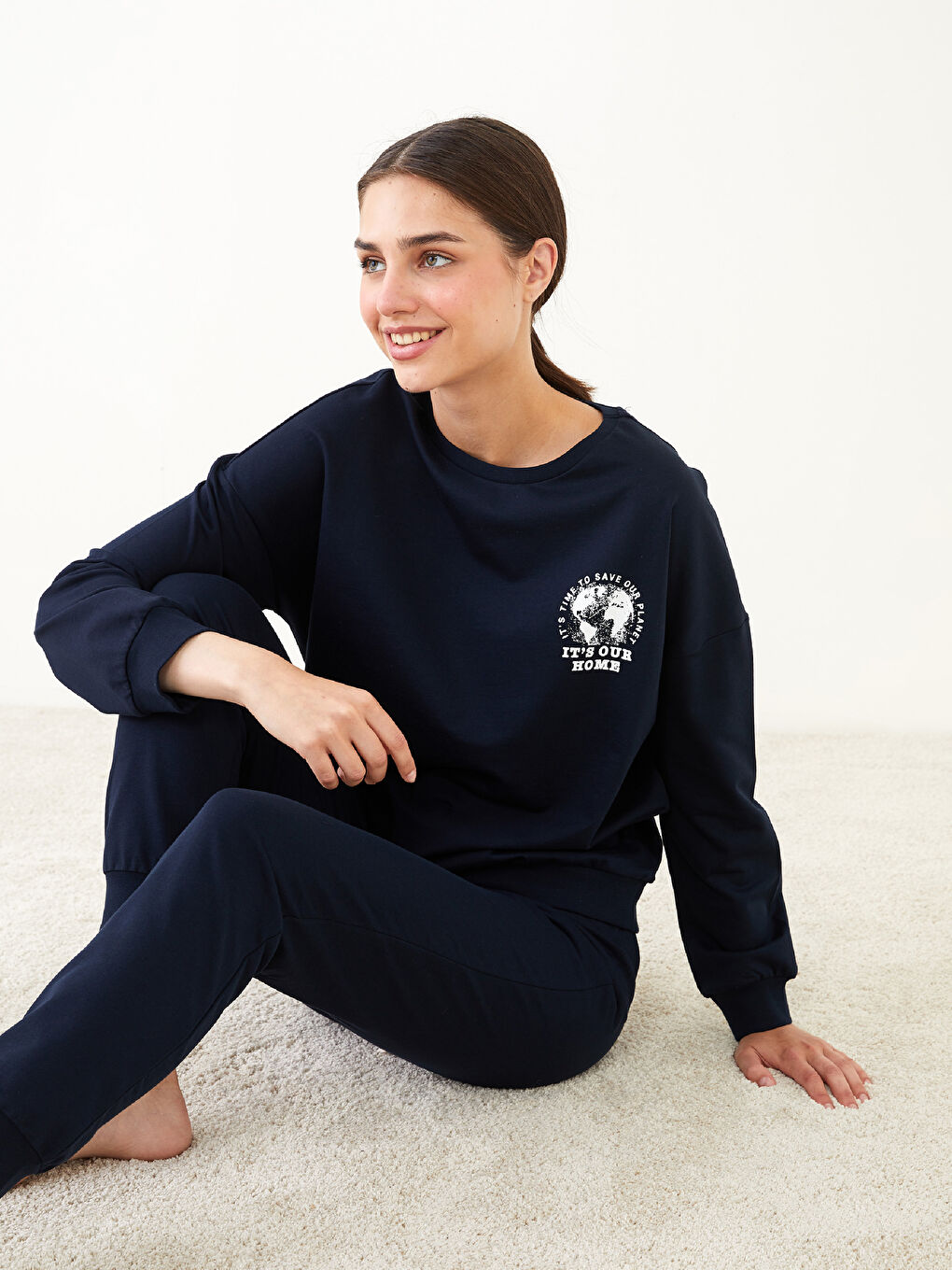 طقم بيجامة كم طويل ياقة دائرية مطبوع قطن للسيدات