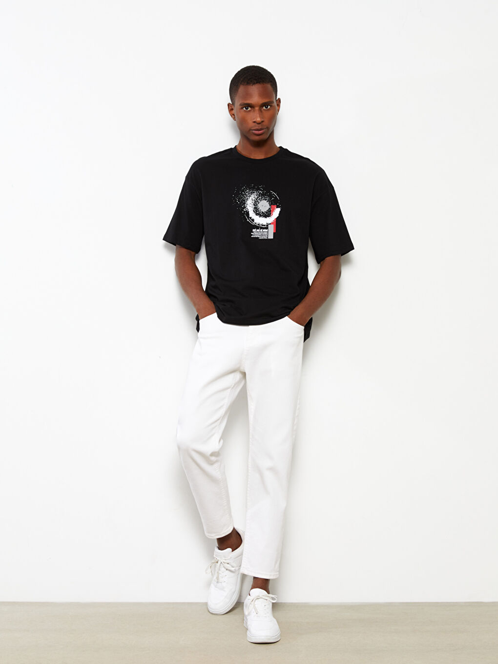 Siyah Bisiklet Yaka Kısa Kollu Baskılı Penye Erkek Tişört