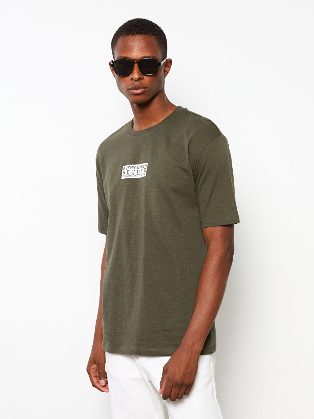 Haki Bisiklet Yaka Kısa Kollu Baskılı Penye Erkek Tişört