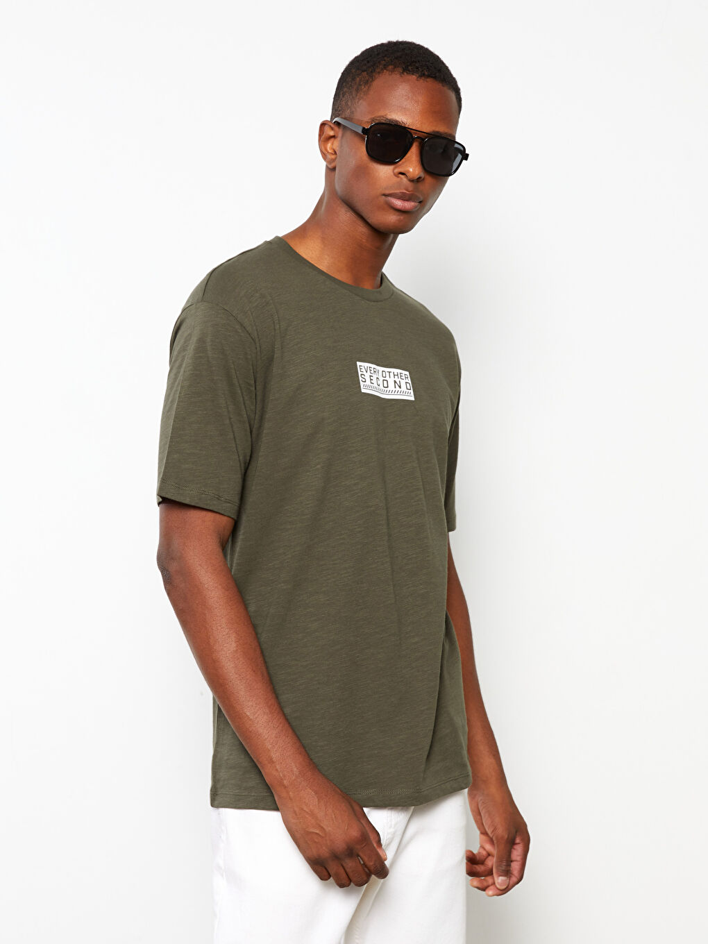 Haki Bisiklet Yaka Kısa Kollu Baskılı Penye Erkek Tişört-1