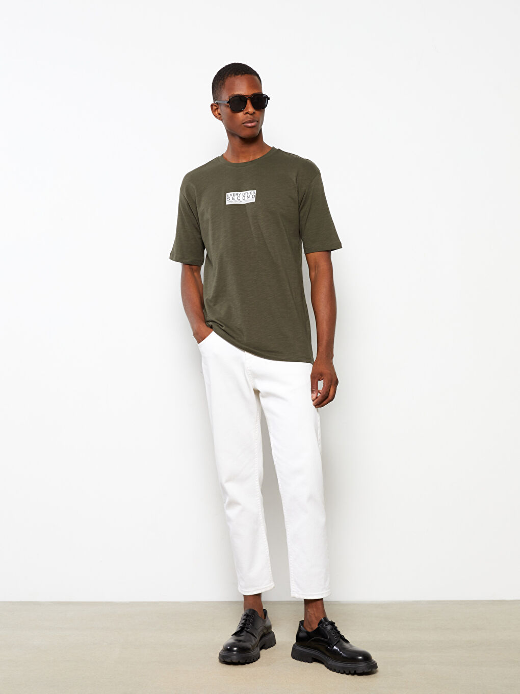 Haki Bisiklet Yaka Kısa Kollu Baskılı Penye Erkek Tişört-2