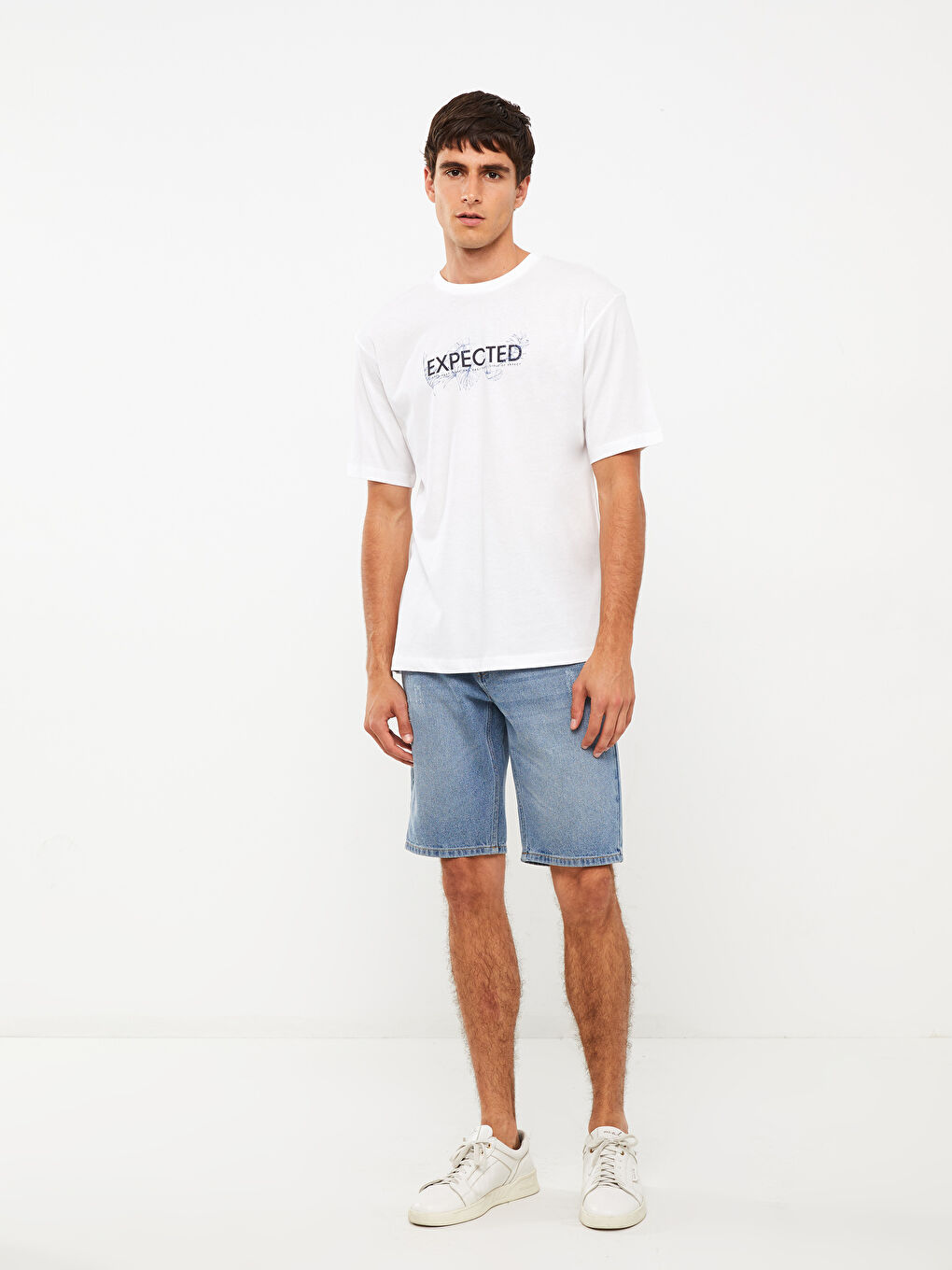 Beyaz Bisiklet Yaka Kısa Kollu Baskılı Penye Erkek Tişört-2