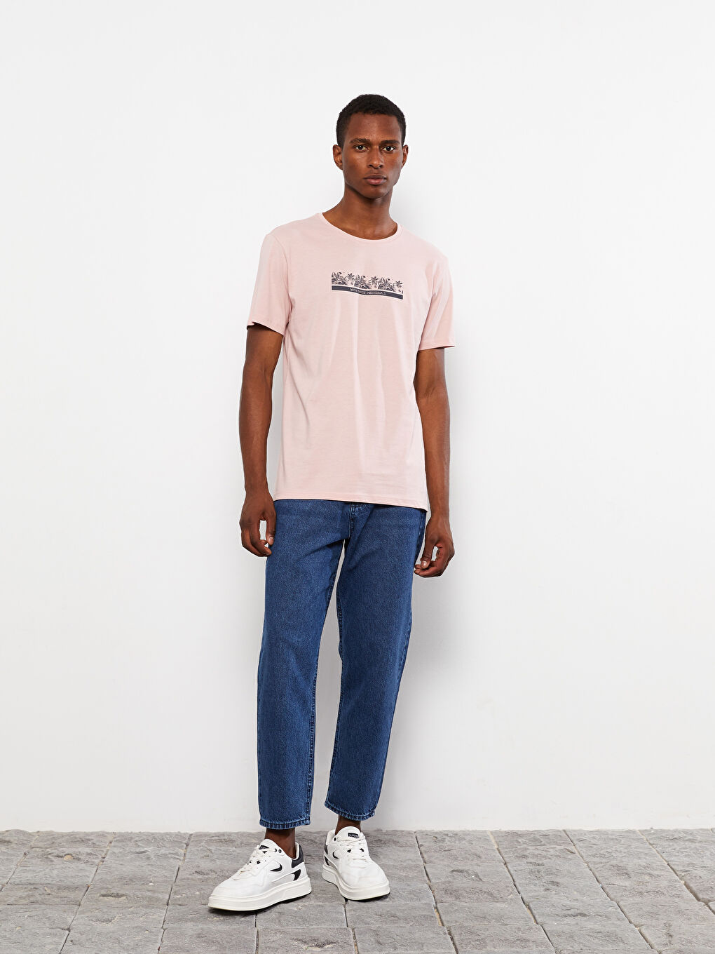 Pembe Bisiklet Yaka Kısa Kollu Baskılı Penye Erkek Tişört-1