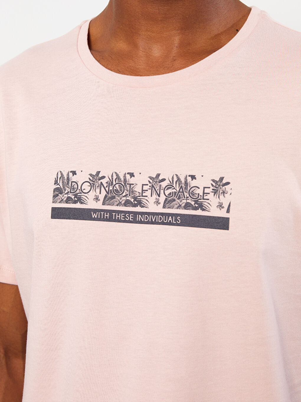 Pembe Bisiklet Yaka Kısa Kollu Baskılı Penye Erkek Tişört-3