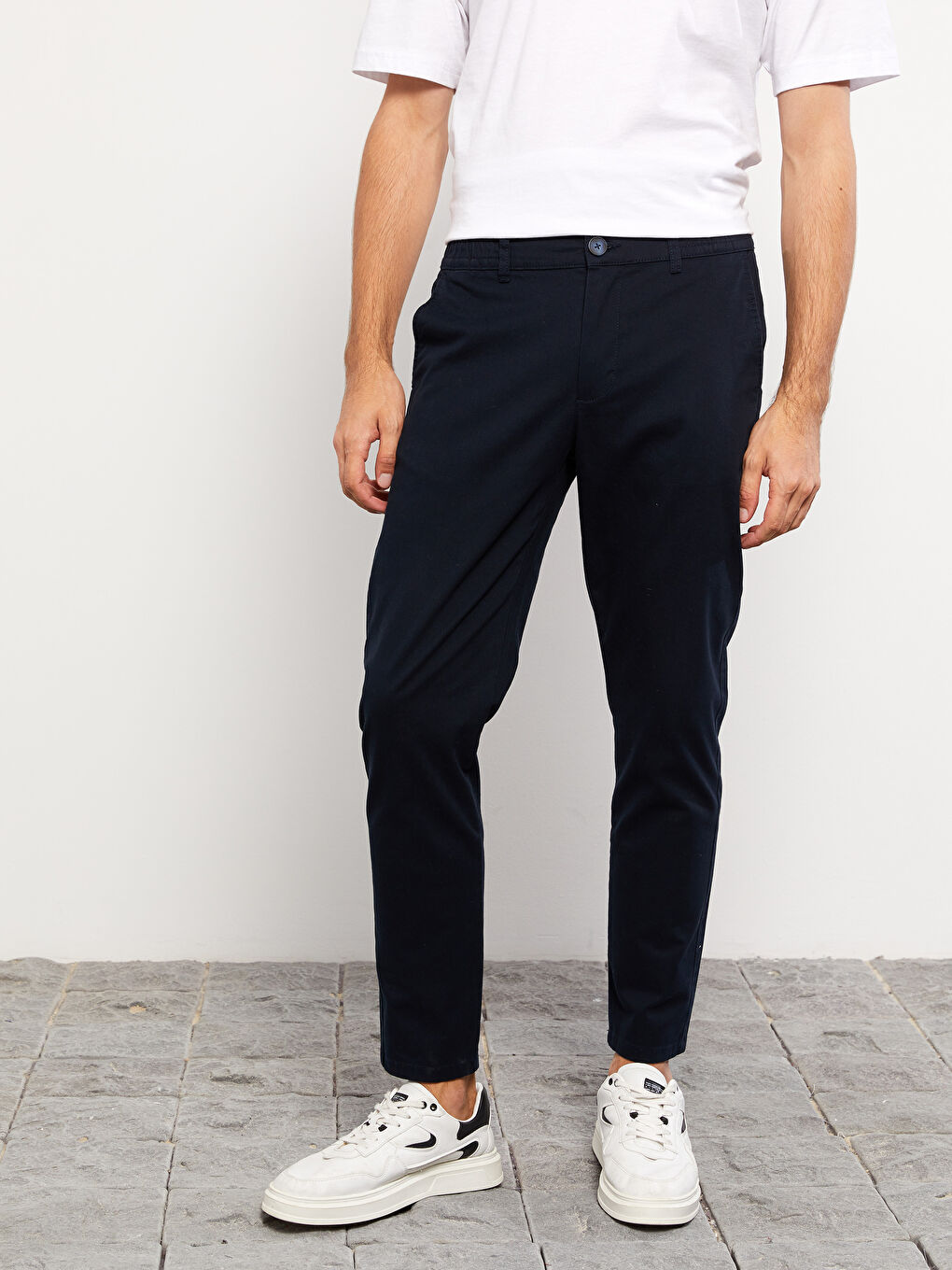 بنطلون رجالي بقصة رفيعة من قماش التويل-3