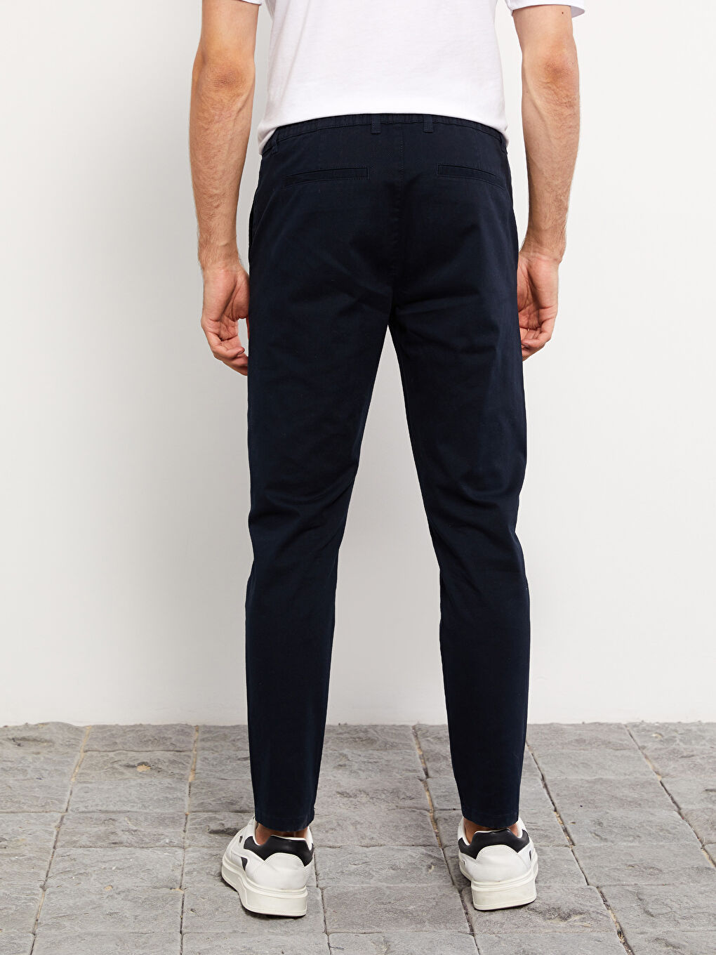 بنطلون رجالي بقصة رفيعة من قماش التويل-4