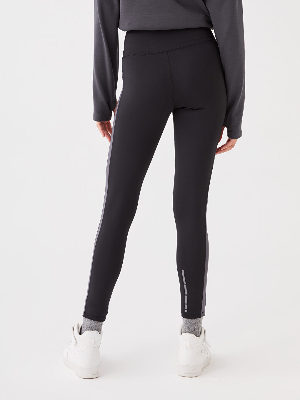 بنطلون طماق مطبوع بوسط مطاطي للسيدات-4