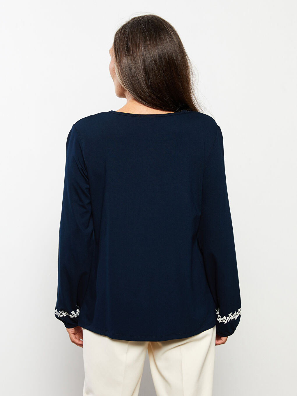 Lacivert Kaçık Yaka Desenli Uzun Kollu Kadın Bluz-3