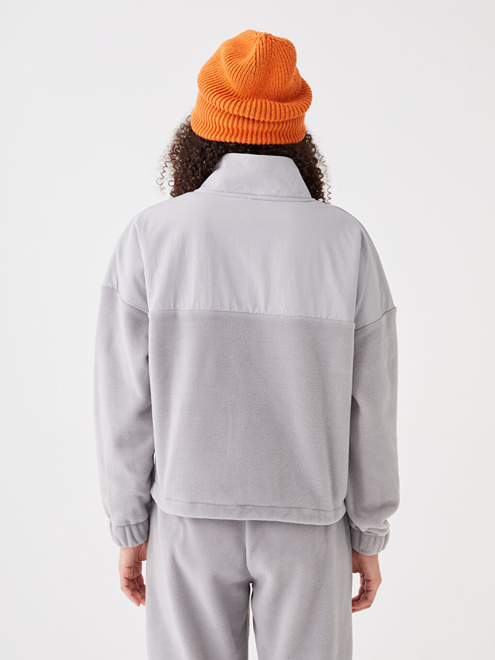 سويت شيرت صوف بأكمام طويلة وياقة واقفة للنساء-4