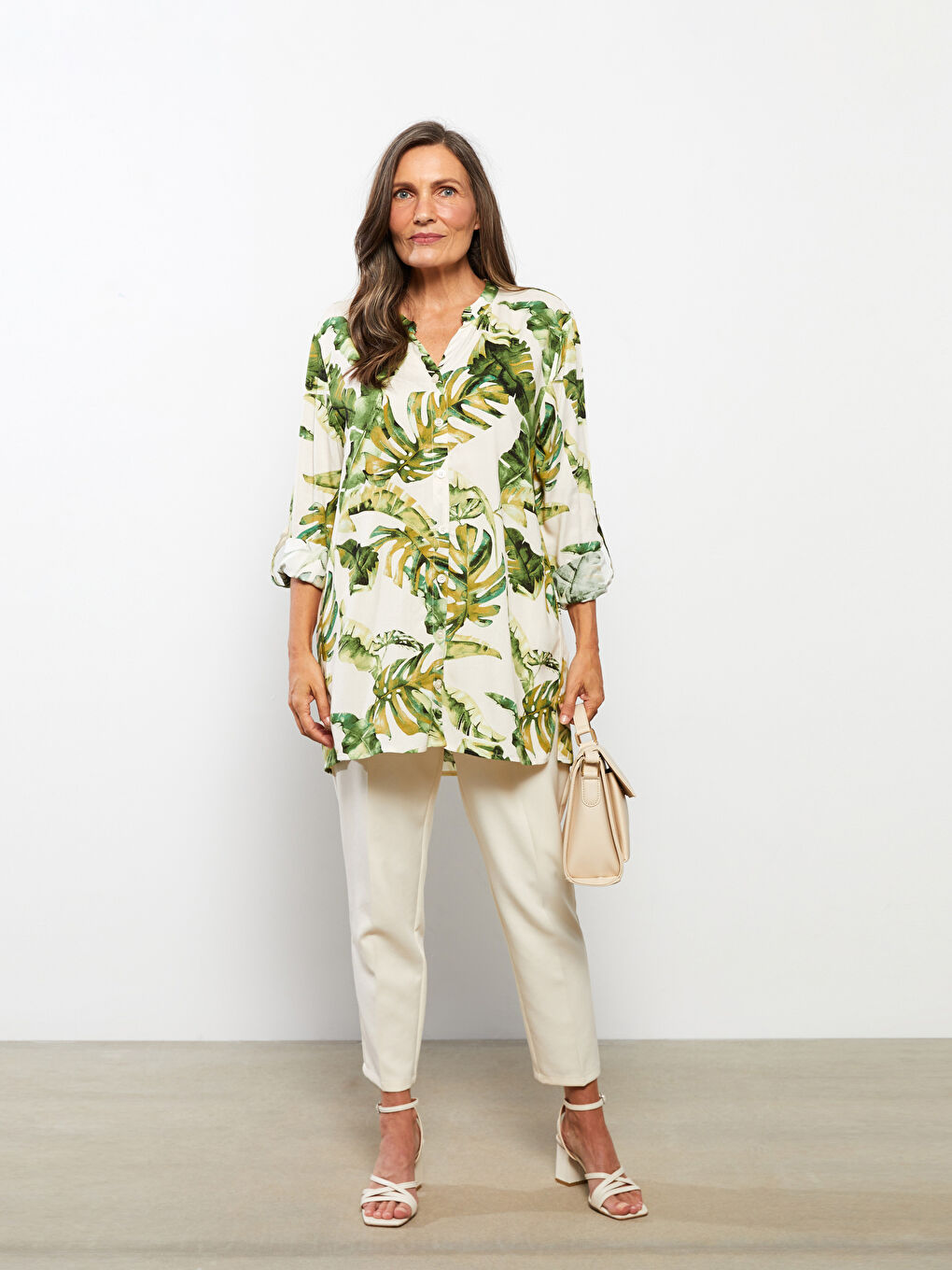 Yeşil Kaçık Yaka Desenli Uzun Kollu Viskon Kadın Tunik-1