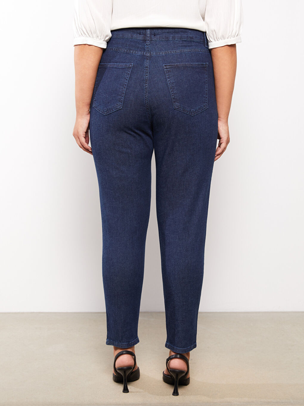 İndigo Kadın Büyük Beden Slim Mom Düz Jean Pantolon-4