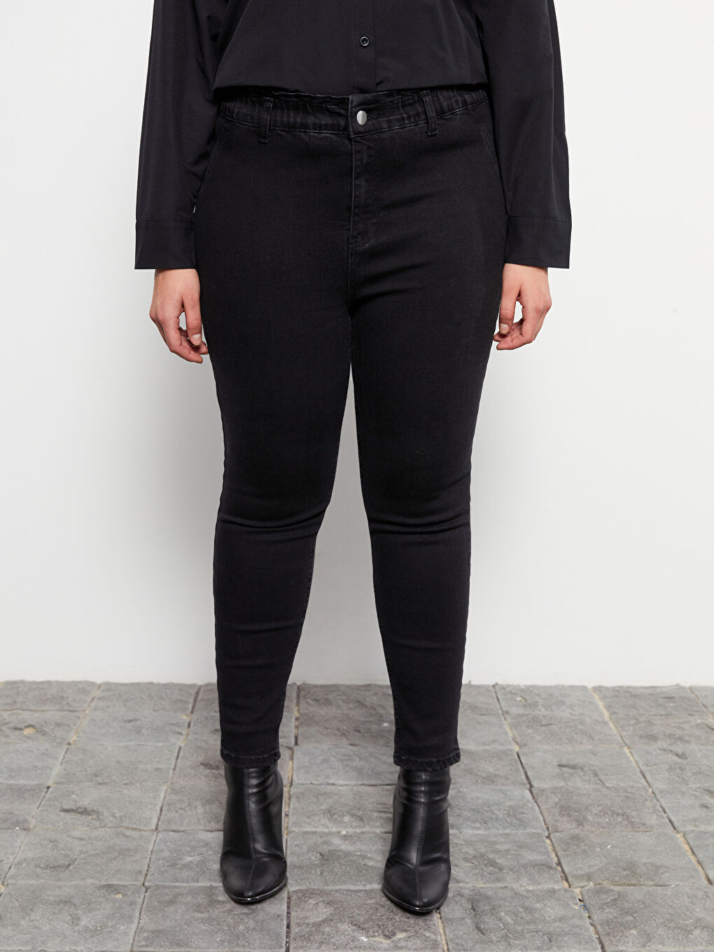 Antrasit Büyük Beden Mom Fit Düz Cep Detaylı Rodeo Kadın Jean Pantolon-2