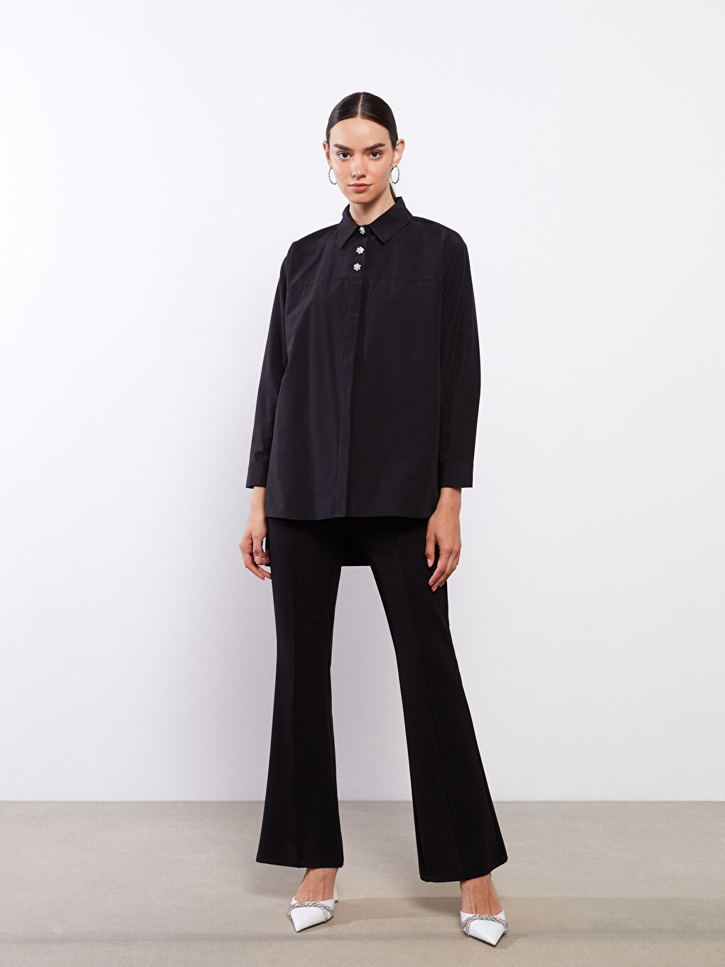 Siyah Kadın İspanyol Paça Düz Pantolon