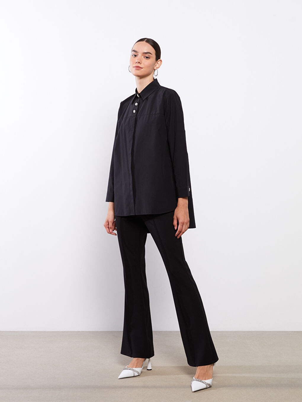 Siyah Kadın İspanyol Paça Düz Pantolon-1