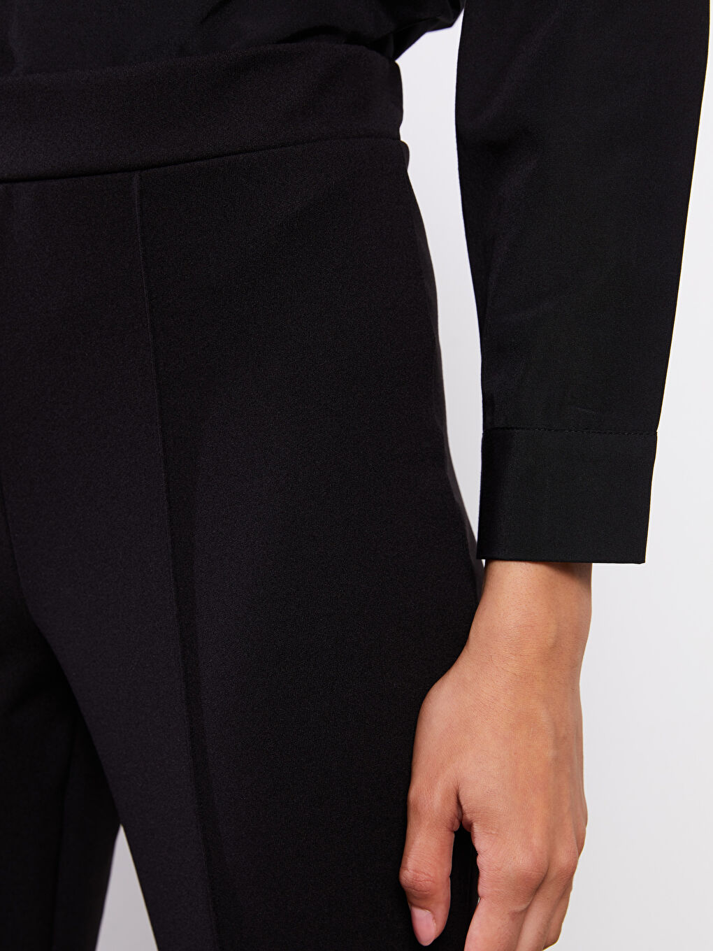 Siyah Kadın İspanyol Paça Düz Pantolon-2