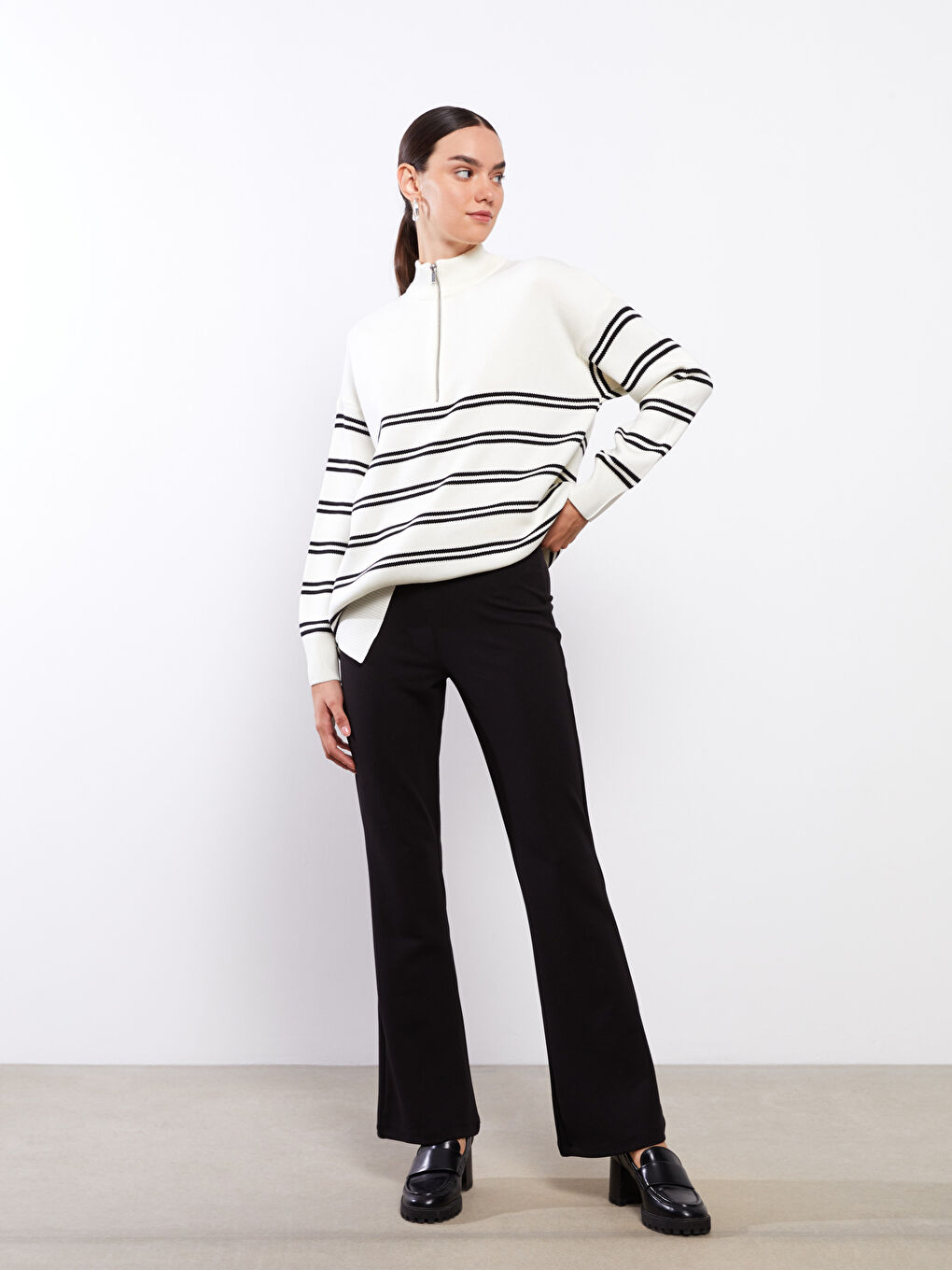 LCW Modest Standard Fit Plain Flared Women's Trousers -W2EY53Z8-RQL