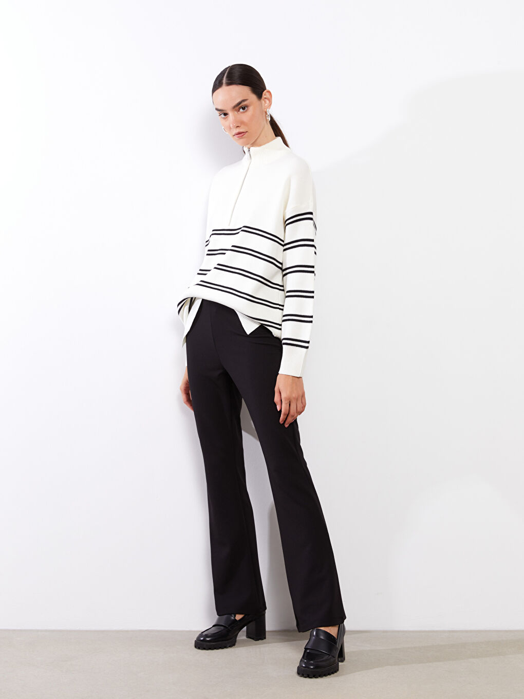 LCW Modest Standard Fit Plain Flared Women's Trousers -W2EY53Z8-RQL