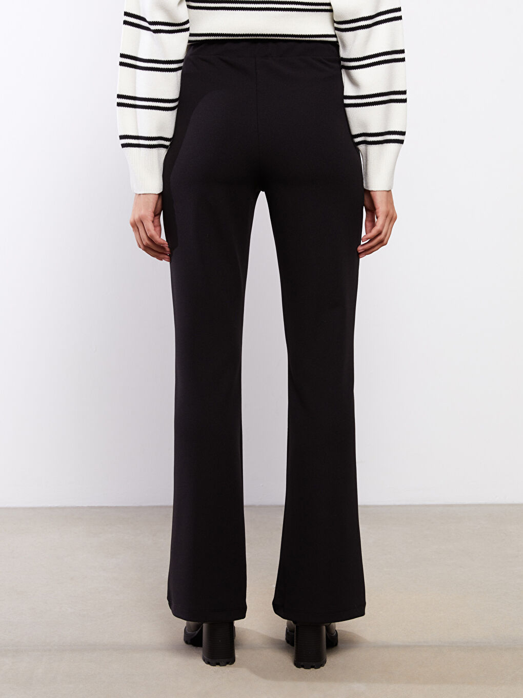 LCW Modest Standard Fit Plain Flared Women's Trousers -W2EY53Z8-RQL