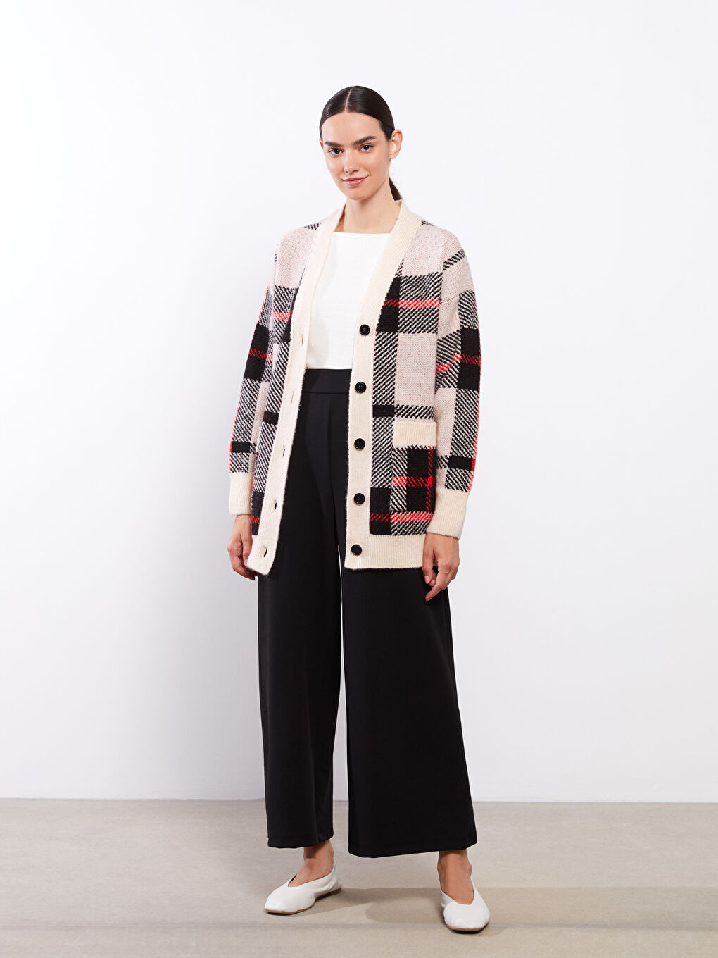 Siyah Kadın Standart Fit Düz Pantolon