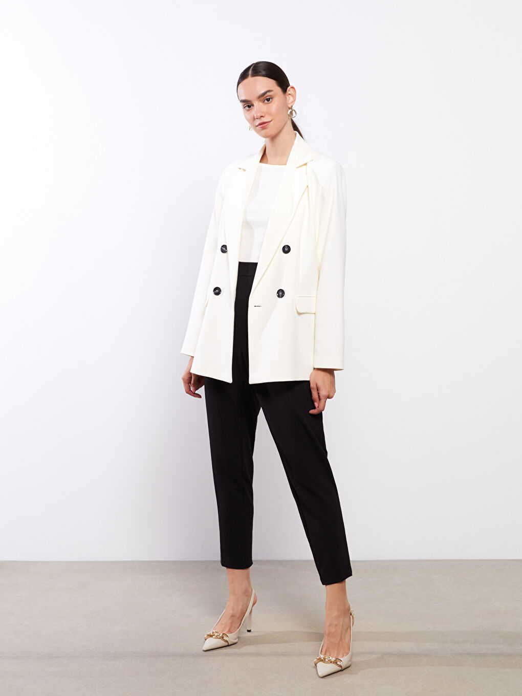 Siyah Kadın Rahat Kalıp Düz Pantolon-1