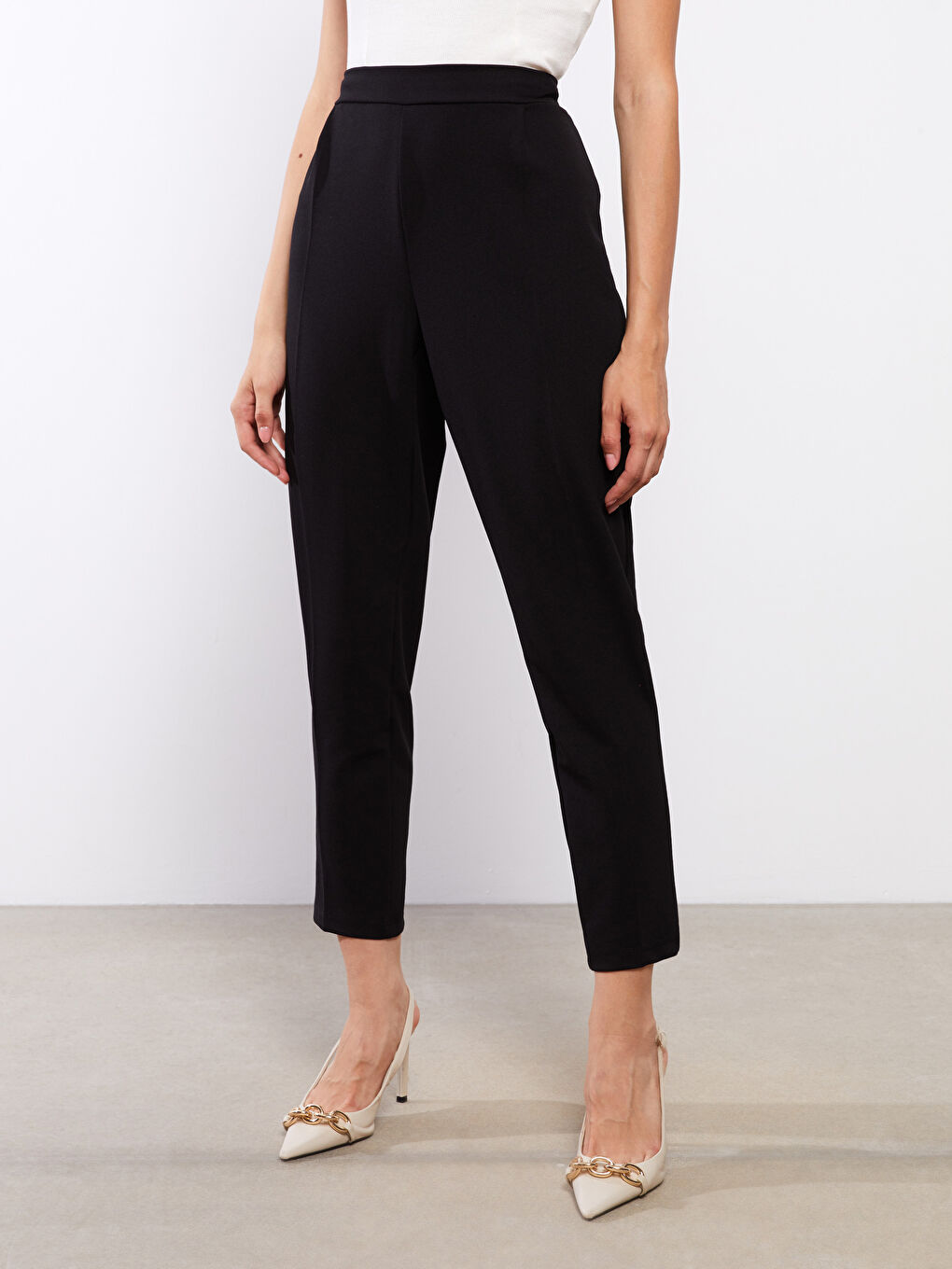 Siyah Kadın Rahat Kalıp Düz Pantolon-3