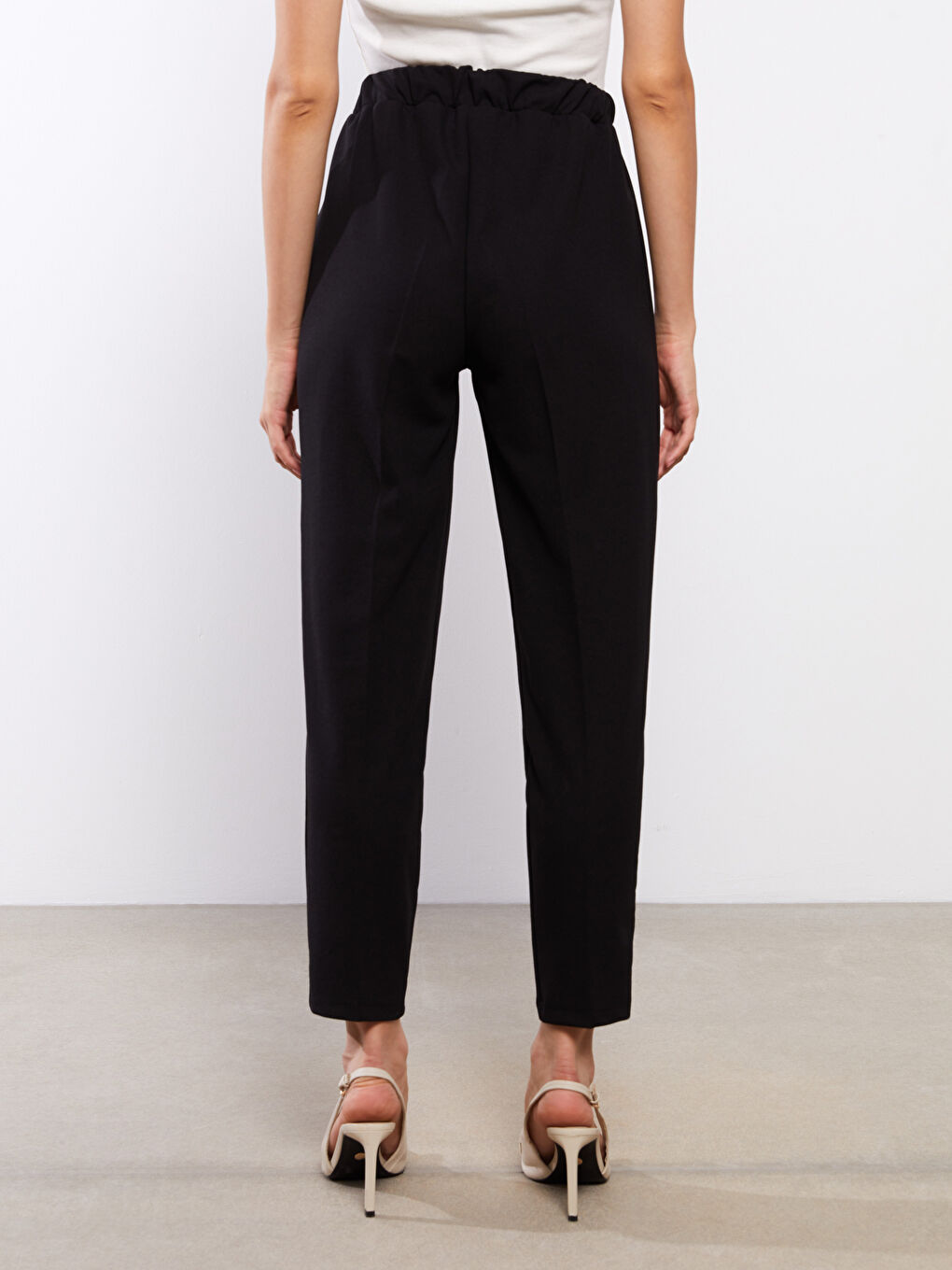 Siyah Kadın Rahat Kalıp Düz Pantolon-4