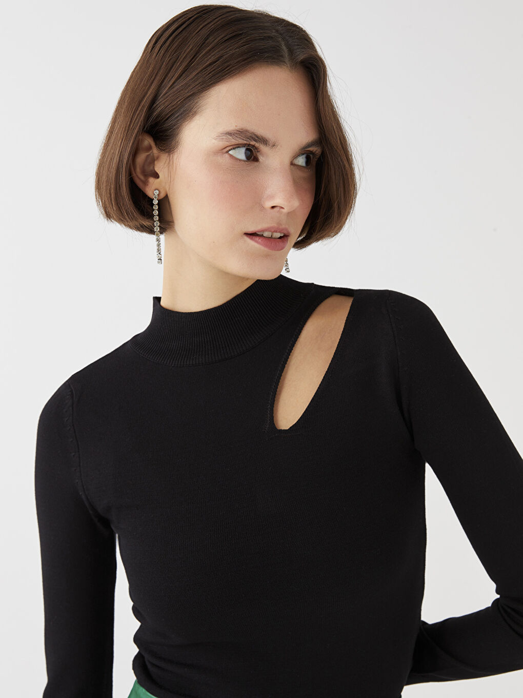 Siyah Dik Yaka Kadın Triko Kazak-1