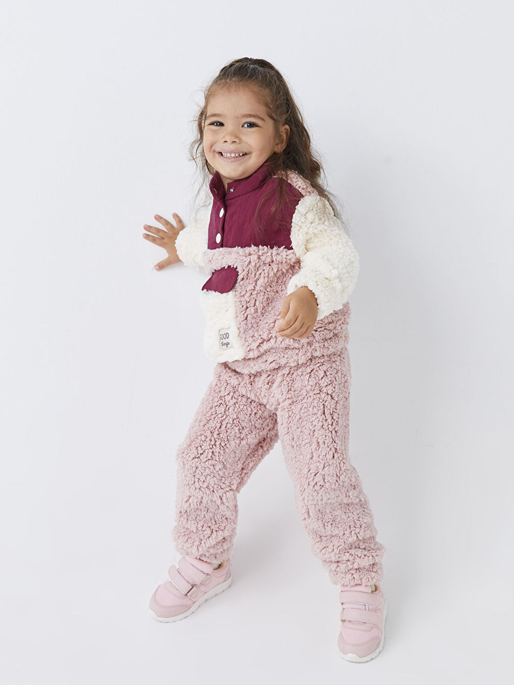 Pembe Dik Yaka Uzun Kollu Pelüş Kız Bebek Sweatshirt ve Pantolon 2'li Takım