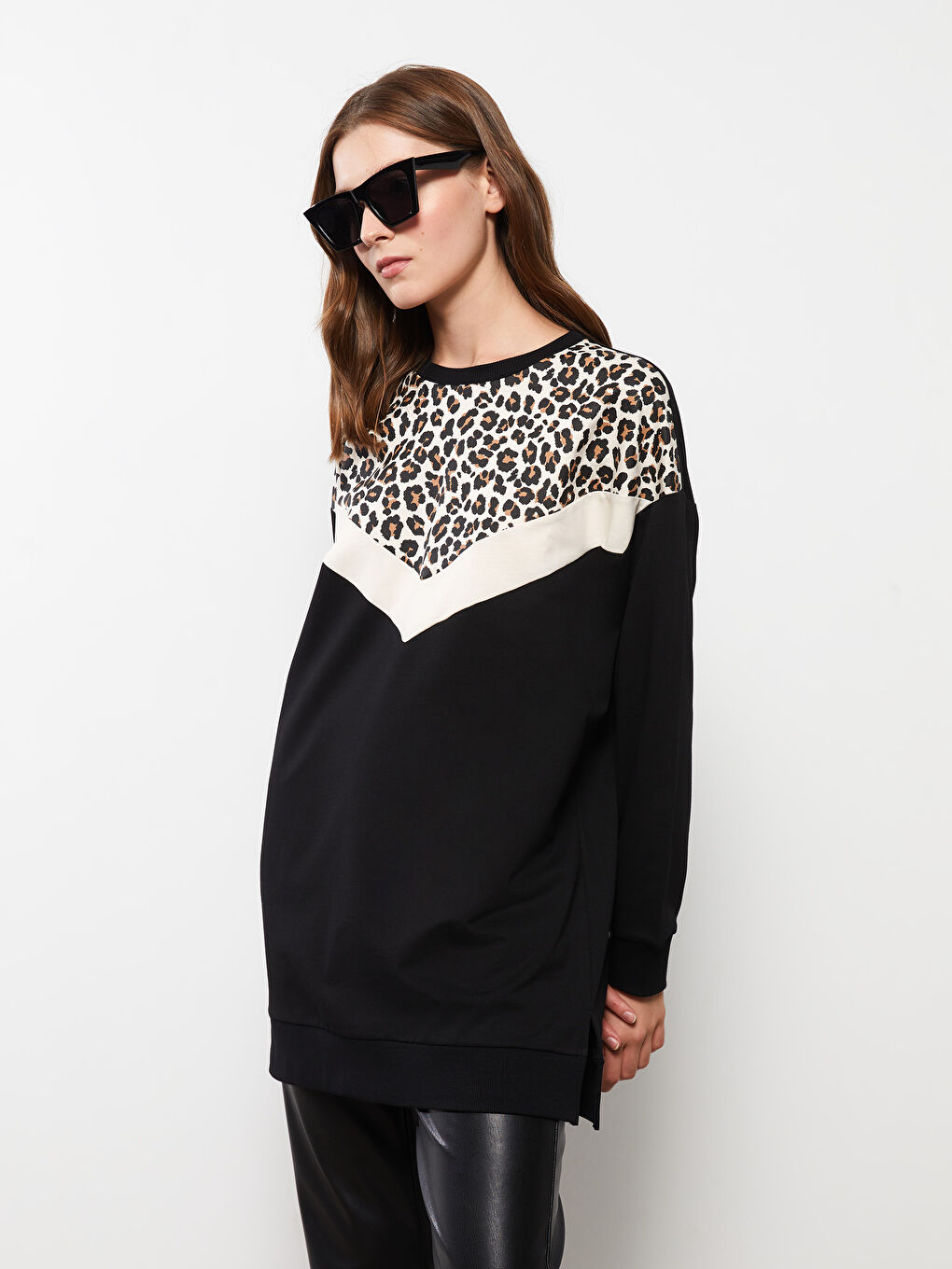 Siyah Desenli Oversize Kadın Sweatshirt Tunik