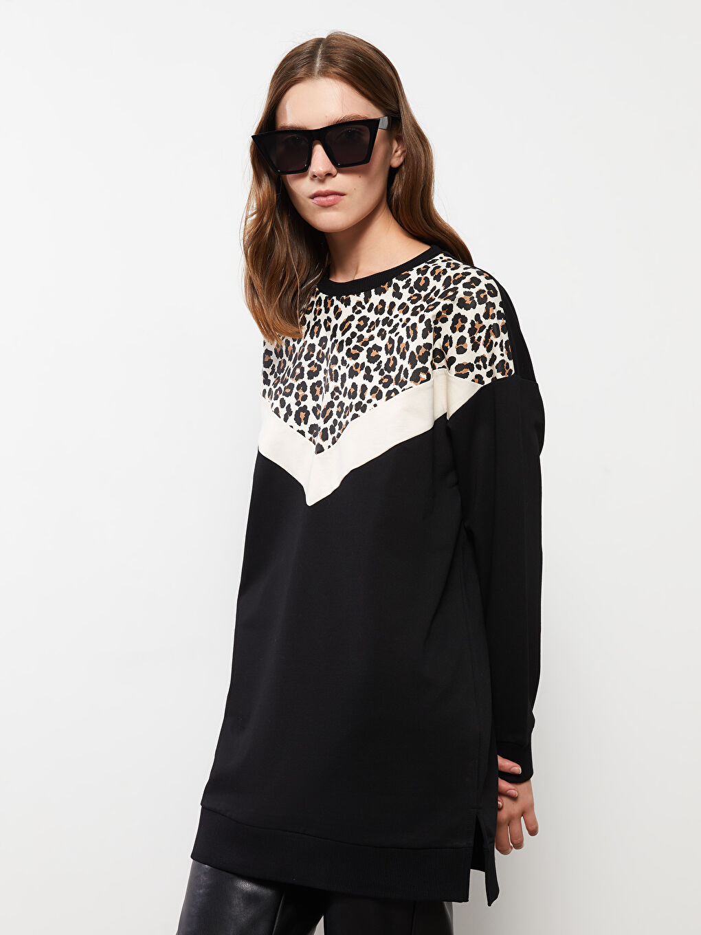 Siyah Desenli Oversize Kadın Sweatshirt Tunik-1