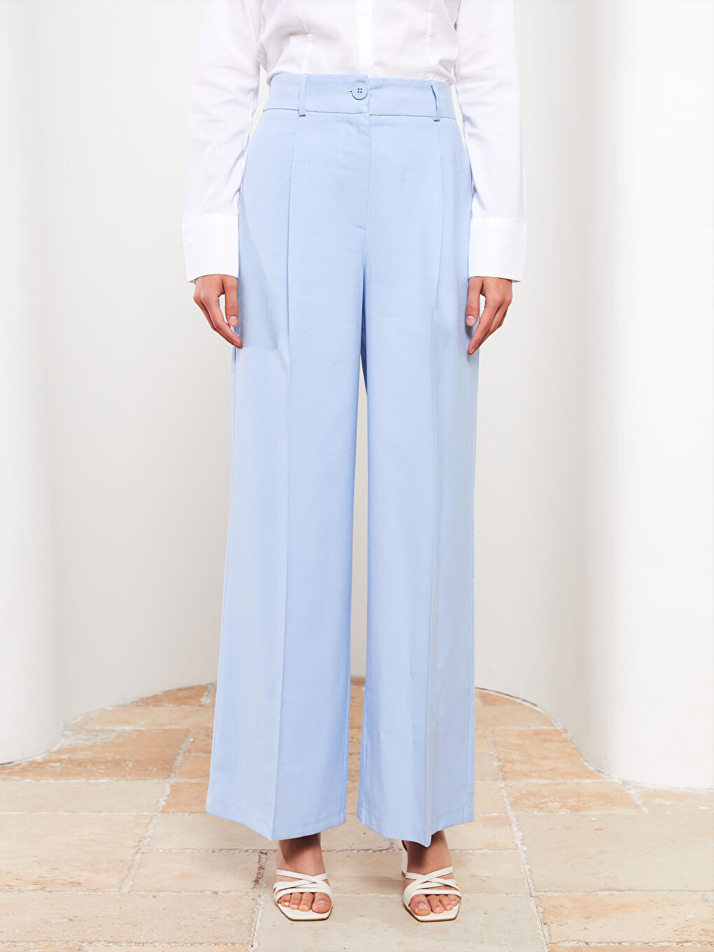 High Waisted Relaxed Fit Regular Women's Trousers-3