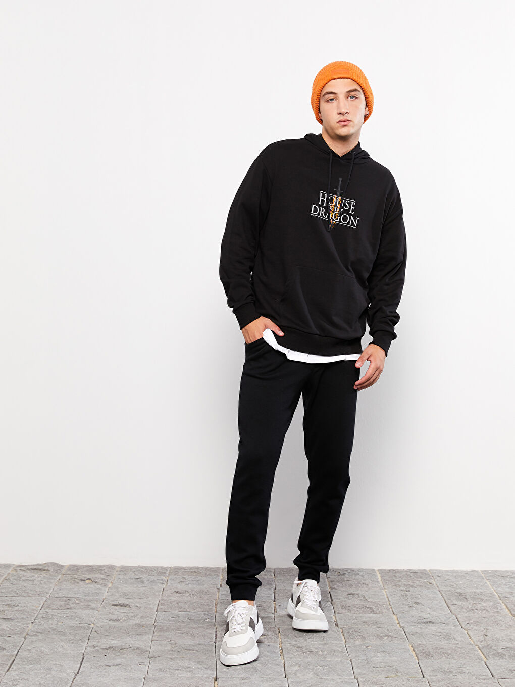Siyah Uzun Kollu House of the Dragon Baskılı Erkek Hoodie-2